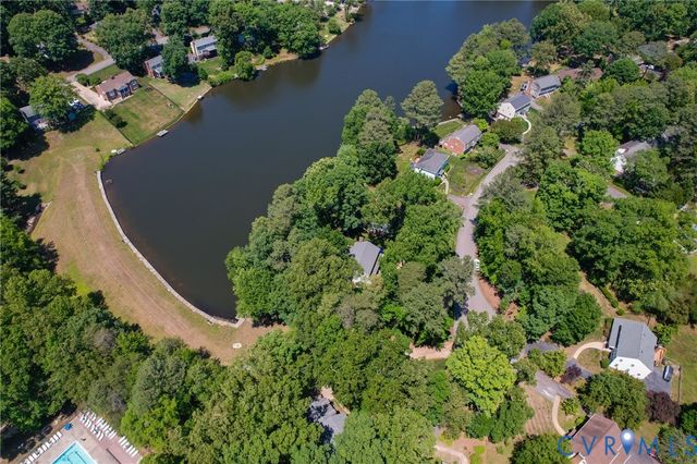 7842 Lakeforest Dr, North Chesterfield, VA 23235