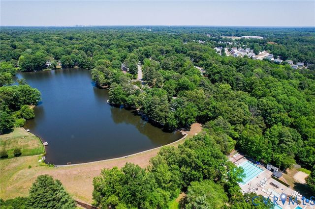 7842 Lakeforest Dr, North Chesterfield, VA 23235