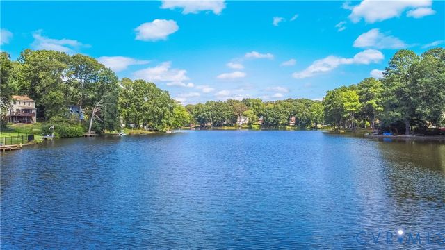 7842 Lakeforest Dr, North Chesterfield, VA 23235