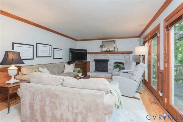 7842 Lakeforest Dr, North Chesterfield, VA 23235