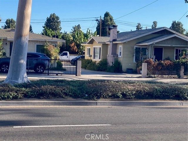 1124 W.1st Street, Santa Ana, CA 92703