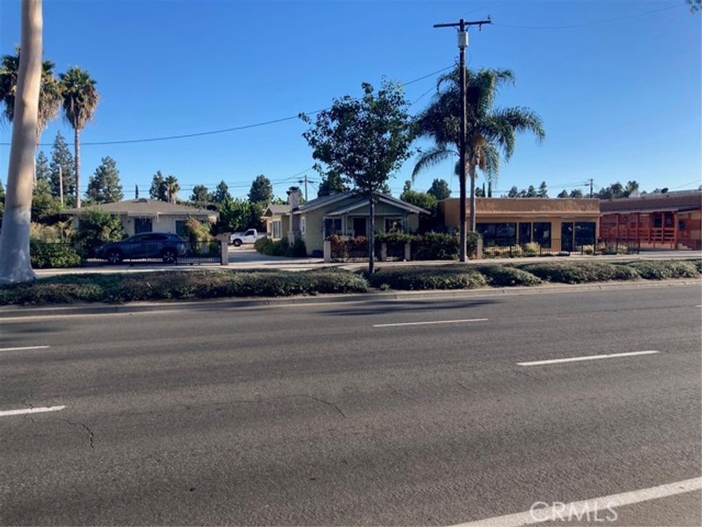 1124 W.1st Street, Santa Ana, CA 92703