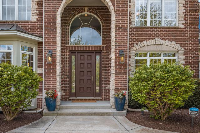 0S140 N MATHEWSON Lane, Geneva, IL 60134