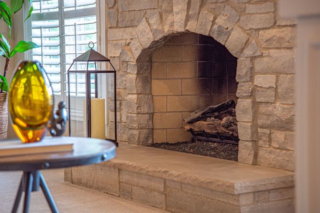 0S140 N MATHEWSON Lane, Geneva, IL 60134