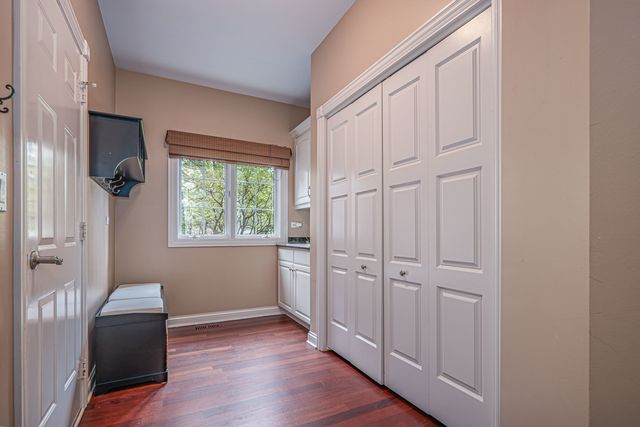 0S140 N MATHEWSON Lane, Geneva, IL 60134