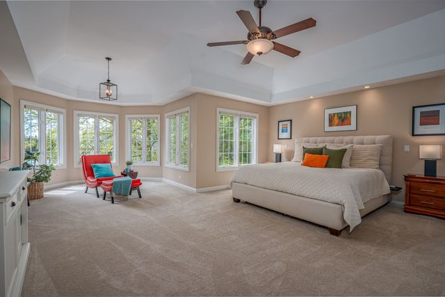 0S140 N MATHEWSON Lane, Geneva, IL 60134