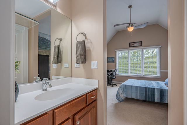 0S140 N MATHEWSON Lane, Geneva, IL 60134