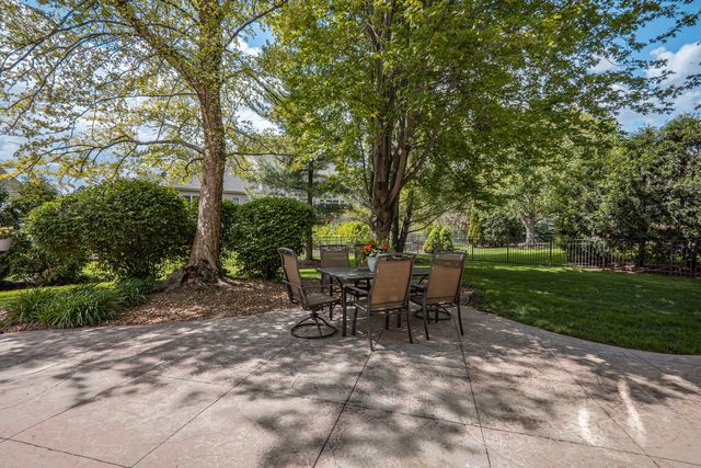 0S140 N MATHEWSON Lane, Geneva, IL 60134