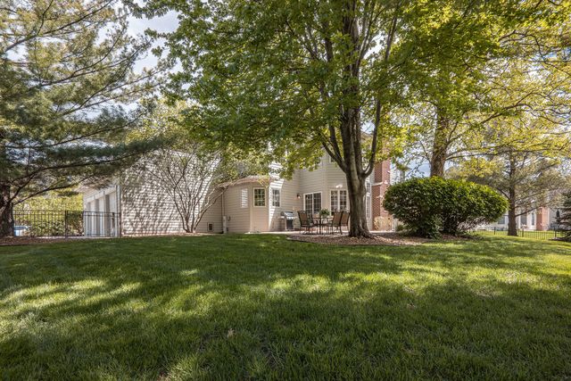 0S140 N MATHEWSON Lane, Geneva, IL 60134