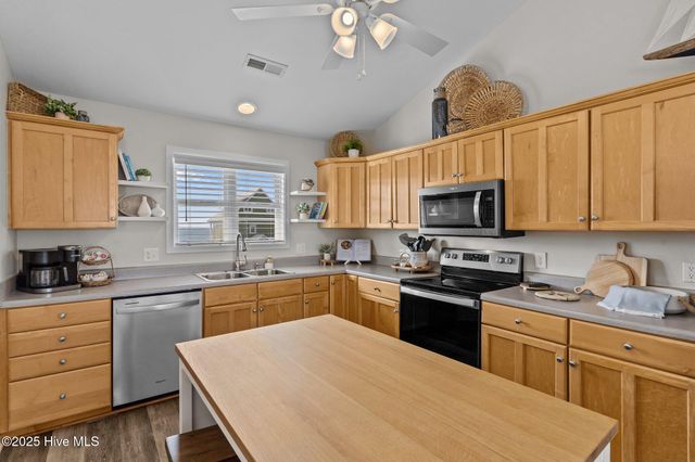 126 S Permuda Wynd Drive, N Topsail Beach, NC 28460