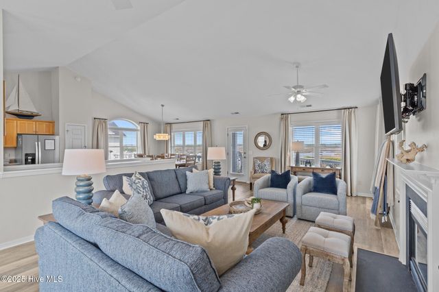 126 S Permuda Wynd Drive, N Topsail Beach, NC 28460