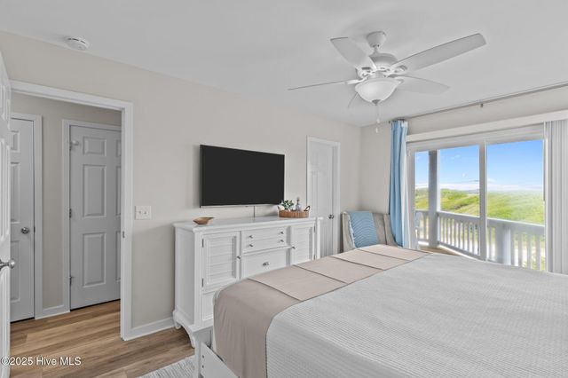 126 S Permuda Wynd Drive, N Topsail Beach, NC 28460