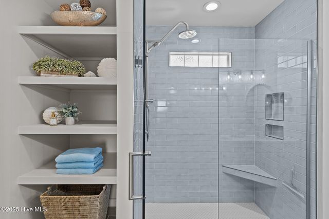 126 S Permuda Wynd Drive, N Topsail Beach, NC 28460