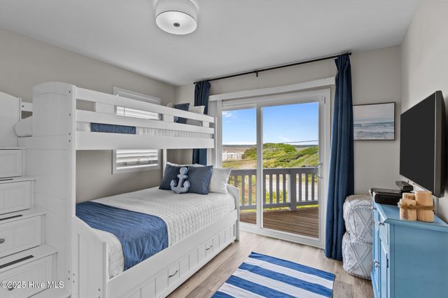 126 S Permuda Wynd Drive, N Topsail Beach, NC 28460