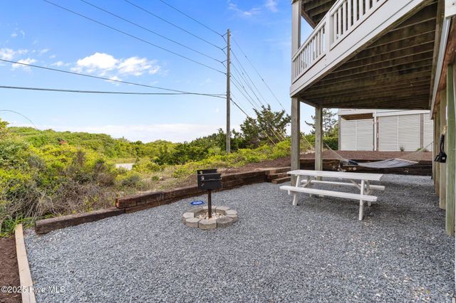 126 S Permuda Wynd Drive, N Topsail Beach, NC 28460