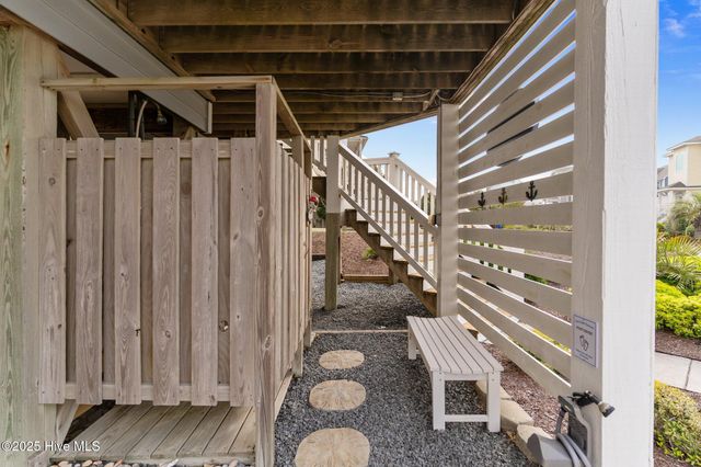 126 S Permuda Wynd Drive, N Topsail Beach, NC 28460