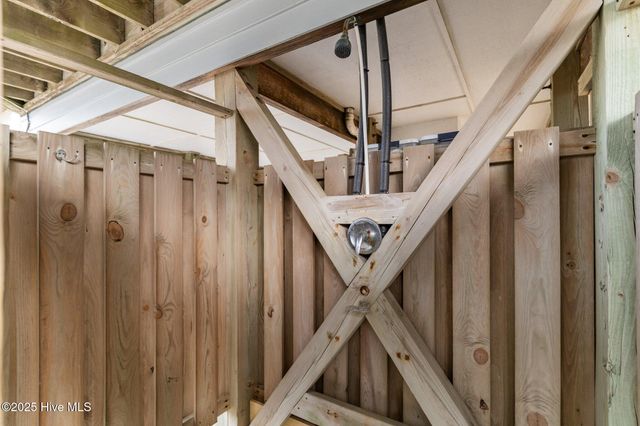 126 S Permuda Wynd Drive, N Topsail Beach, NC 28460