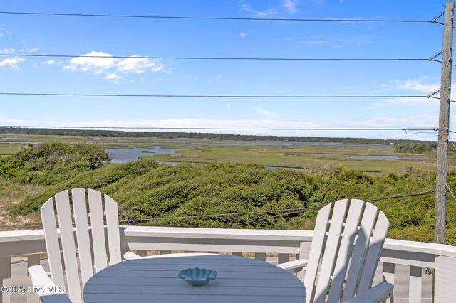 126 S Permuda Wynd Drive, N Topsail Beach, NC 28460