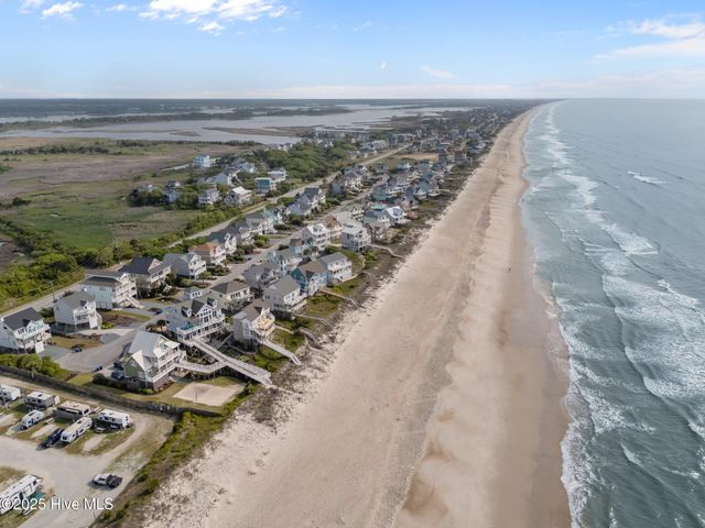 126 S Permuda Wynd Drive, N Topsail Beach, NC 28460