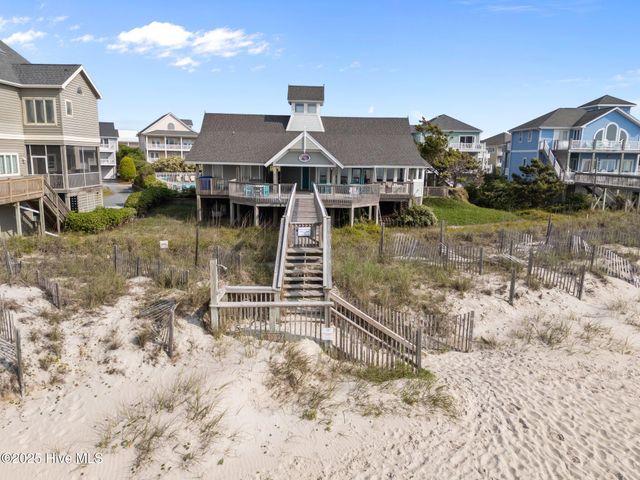 126 S Permuda Wynd Drive, N Topsail Beach, NC 28460