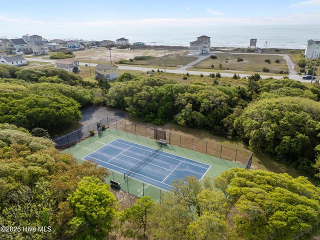 126 S Permuda Wynd Drive, N Topsail Beach, NC 28460