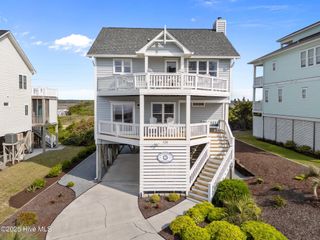 126 S Permuda Wynd Drive, N Topsail Beach, NC 28460