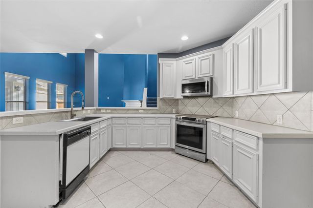 12638 Riverhill Court, Houston, TX 77014