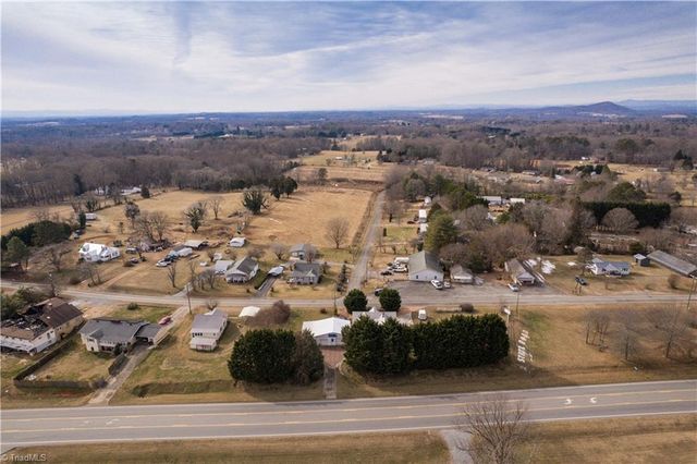 1048 Klondike Road, State Road, NC 27876