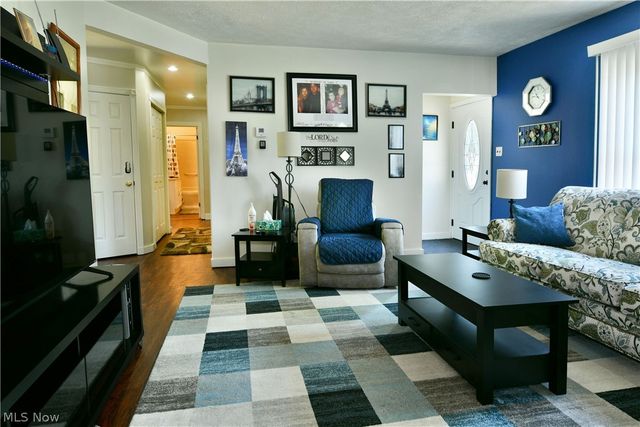 2935 N River Road NE, Warren, OH 44483