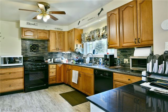 2935 N River Road NE, Warren, OH 44483