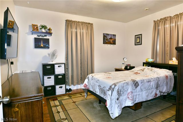2935 N River Road NE, Warren, OH 44483