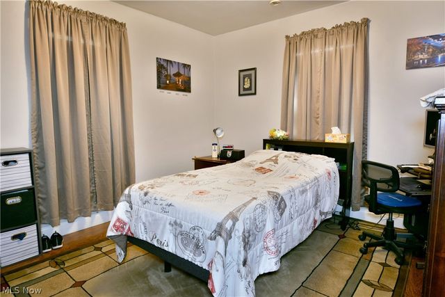 2935 N River Road NE, Warren, OH 44483