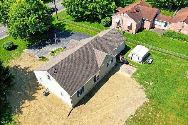 2935 N River Road NE, Warren, OH 44483