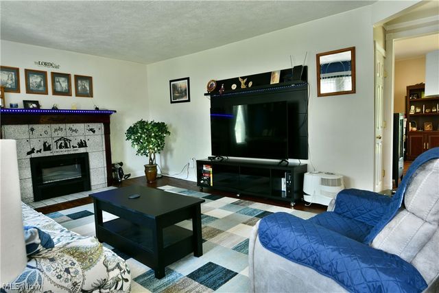 2935 N River Road NE, Warren, OH 44483