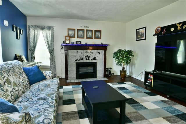 2935 N River Road NE, Warren, OH 44483
