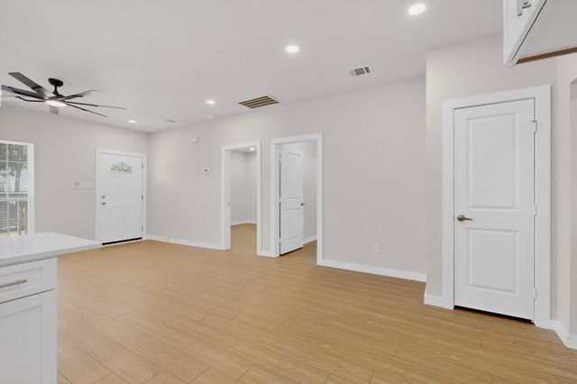 2315 Exeter Avenue, Dallas, TX 75216
