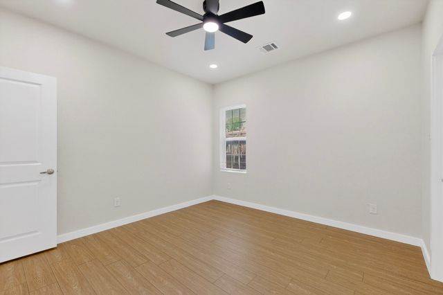 2315 Exeter Avenue, Dallas, TX 75216