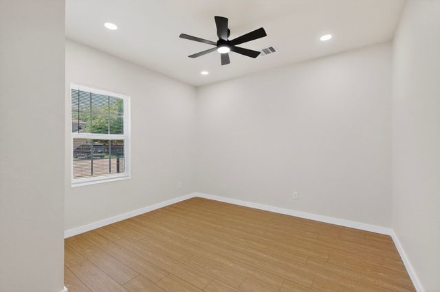 2315 Exeter Avenue, Dallas, TX 75216
