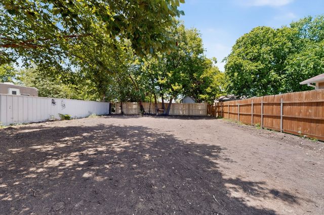 2315 Exeter Avenue, Dallas, TX 75216