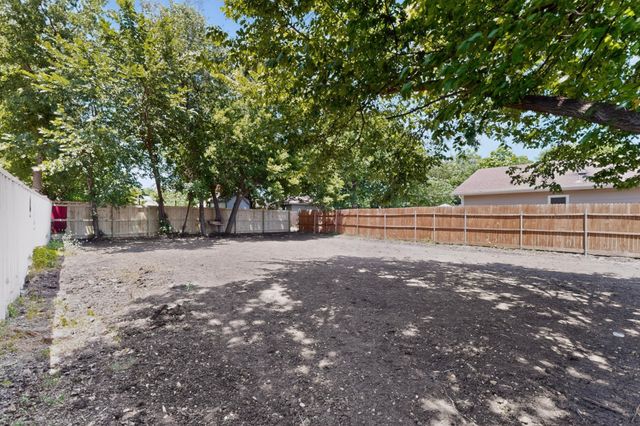 2315 Exeter Avenue, Dallas, TX 75216