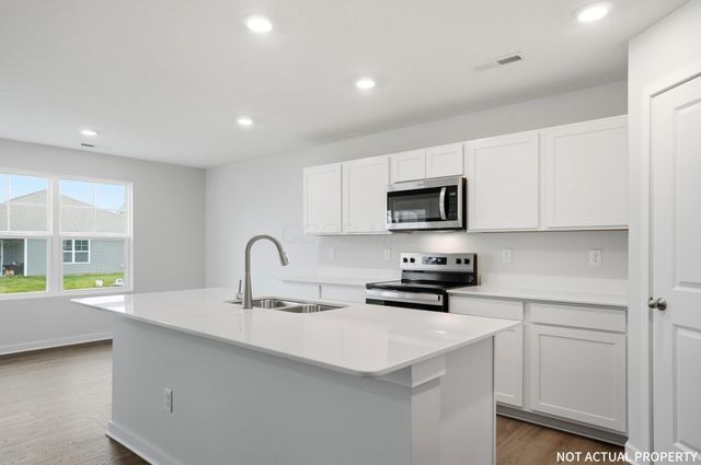 5873 Scarlet Birch Drive, Canal Winchester, OH 43110