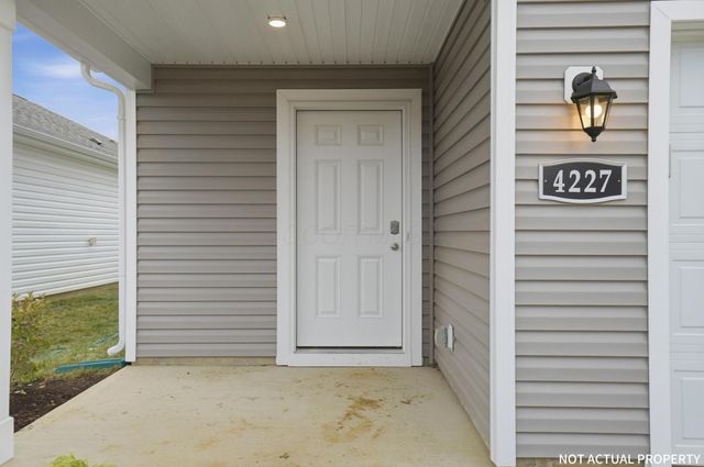 5873 Scarlet Birch Drive, Canal Winchester, OH 43110