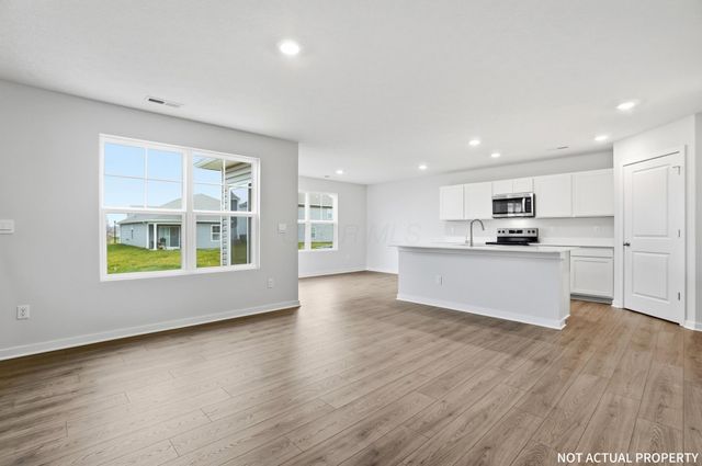 5873 Scarlet Birch Drive, Canal Winchester, OH 43110