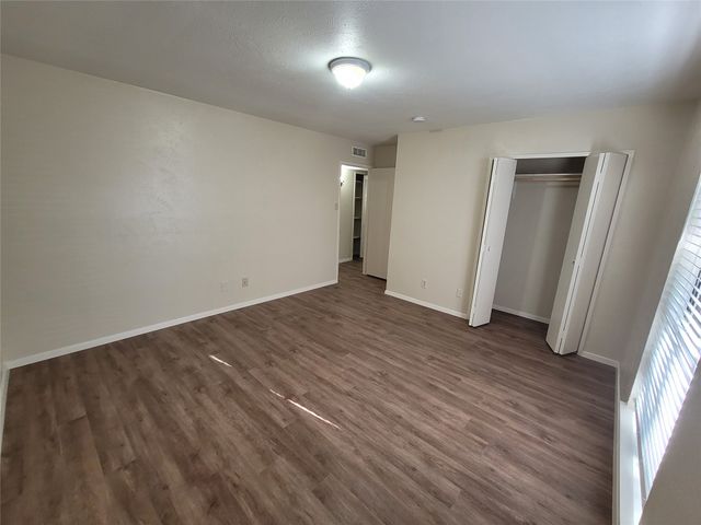 2626 Dove Meadow Drive, Garland, TX 75043