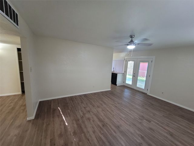 2626 Dove Meadow Drive, Garland, TX 75043