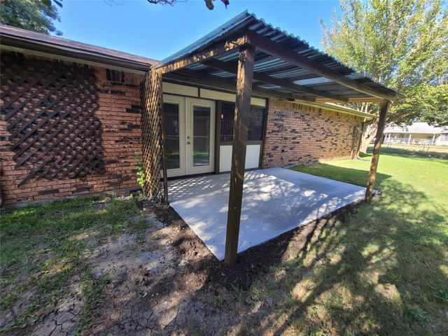 2626 Dove Meadow Drive, Garland, TX 75043