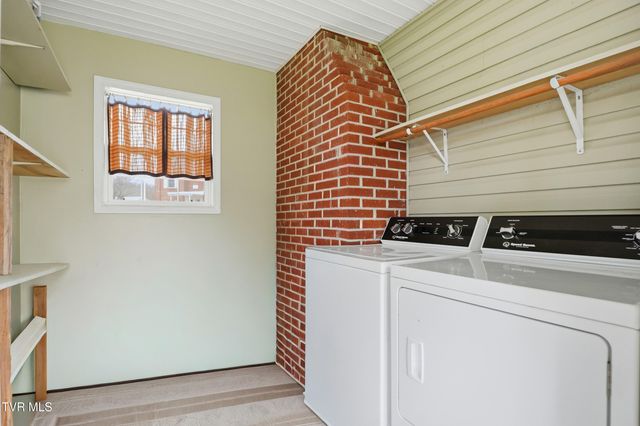 802 Stanley Valley Road, Rogersville, TN 37857