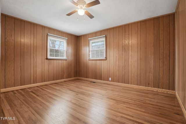 802 Stanley Valley Road, Rogersville, TN 37857