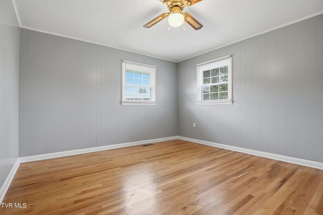 802 Stanley Valley Road, Rogersville, TN 37857