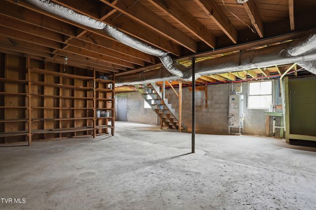 802 Stanley Valley Road, Rogersville, TN 37857